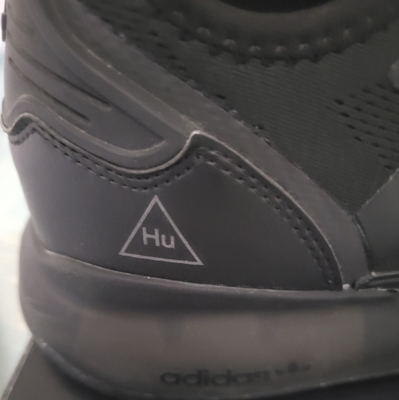 Adidas ZX Boost Pharell - Picture 13 of 16